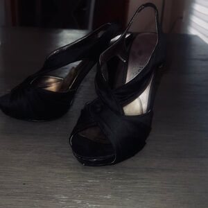 Sleek Black Stiletto Heels with Glossy Finish
